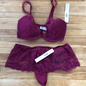 NWT DKNY burgundy lace36D push up bra and L thong